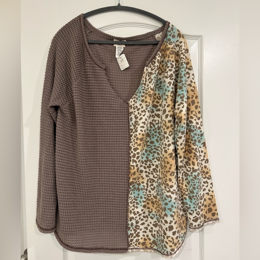 NWT Bibi Waffle Knit & Leopard Colorblock Top – XL
